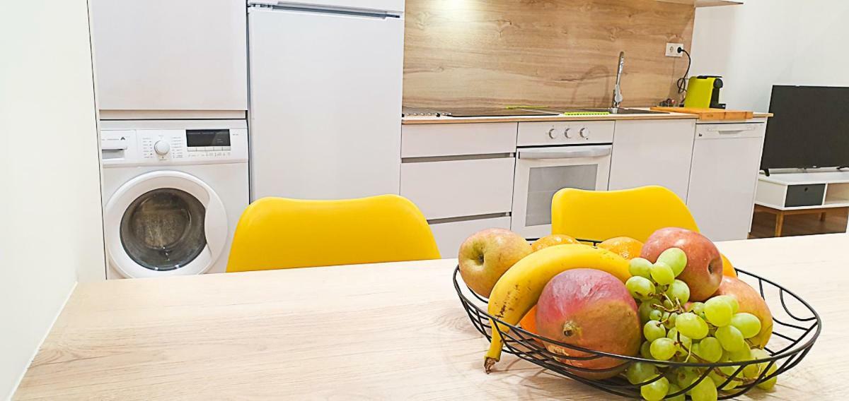 Apartamentos Antares Sl Milladoiro Eksteriør billede
